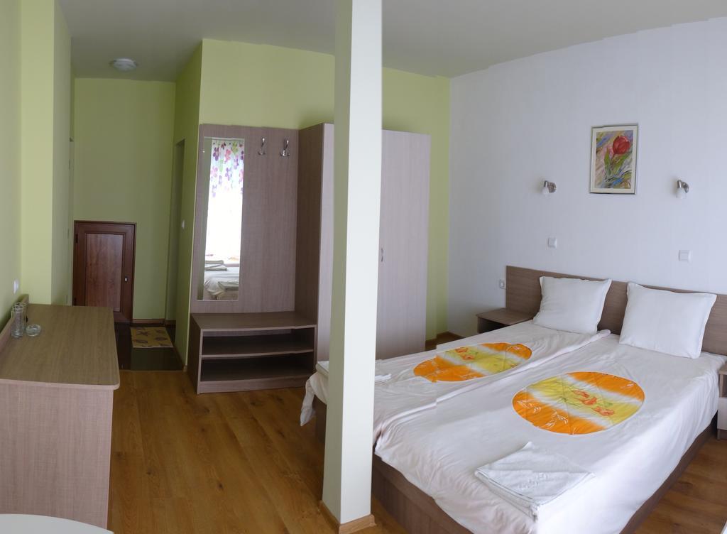 Guest House Rosa Kiten  Ruang foto