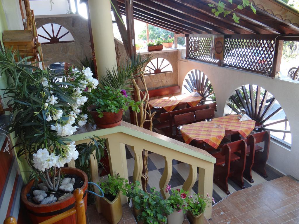 Guest House Rosa Kiten  Bagian luar foto