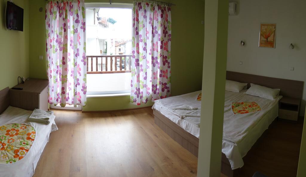 Guest House Rosa Kiten  Ruang foto